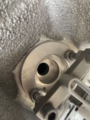 Glose los moldes superficiales de rotomoldeo con G afianza el trabajo completo del marco con abrazadera de acero