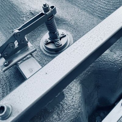 rotomoldeo de aluminio moldea el molde del depósito de gasolina del NPT con el marco de acero de los tubos 40x40