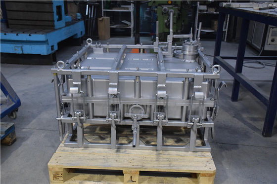 Herramientas que moldean rotatorias que crean el molde plástico del tanque para requisitos particulares del combustible del HDPE MDPE