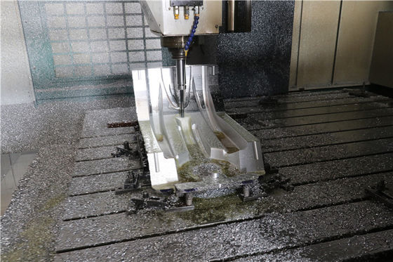 Moldes rotatorios de aluminio del chorro de arena polaco reutilizables para los productos plásticos