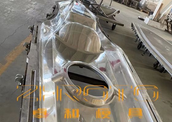 Los moldes rotatorios de aluminio A356 a presión moldeado plástico de los barcos del kajak de los moldes del kajak de la fundición