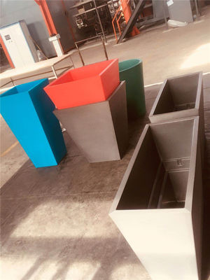 plástico que moldea de aluminio de Roto de la alta precisión de 4-8m m para los potes plásticos del plantador del cuadrado