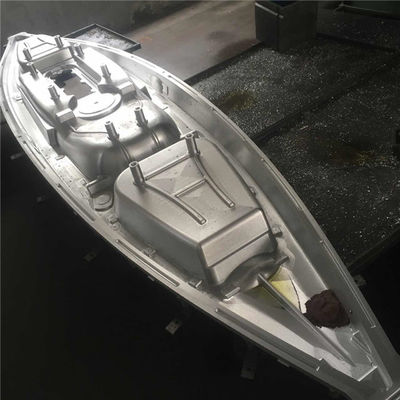 Proceso que trabaja a máquina del aluminio del CNC del material plástico del molde PE del kayak del plástico de 4,6 metros
