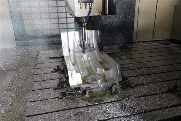 Moldes rotatorios de aluminio del chorro de arena polaco reutilizables para los productos plásticos