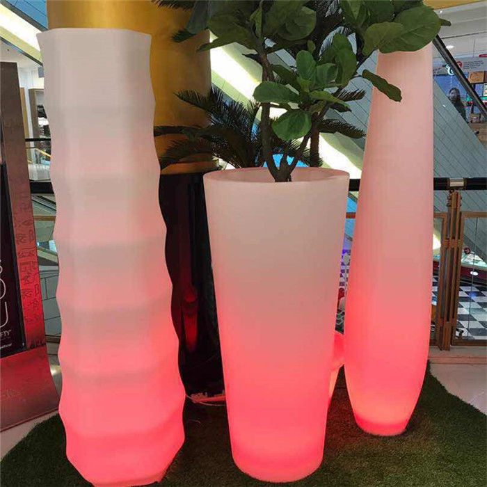 Centro comercial que enciende al OEM del diseño del cliente del molde de la resina del pote del HDPE de la planta LLDPE de los plantadores de Rotomolded aceptable